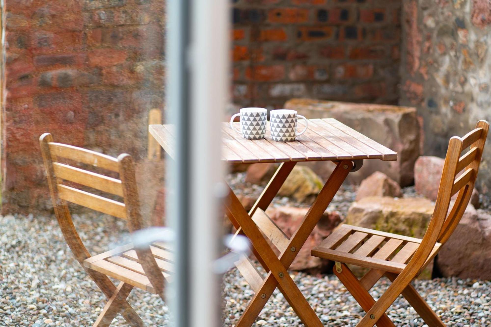Apartamento Grange8 Luxury Snug & Courtyard In Blairgowrie Blairgowrie and Rattray Exterior foto