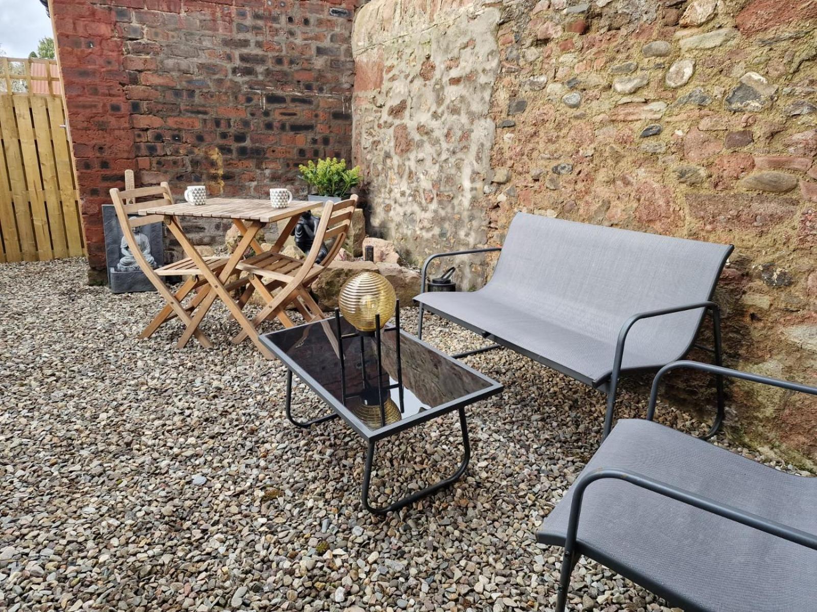 Apartamento Grange8 Luxury Snug & Courtyard In Blairgowrie Blairgowrie and Rattray Exterior foto